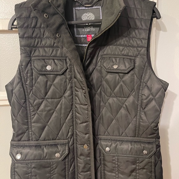 Vince Camuto Sleeveless Vest - Picture 5 of 11